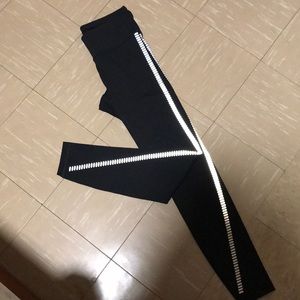 Gap fit reflective legging xs